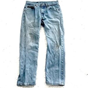 32/27 Wrangler Jeans!